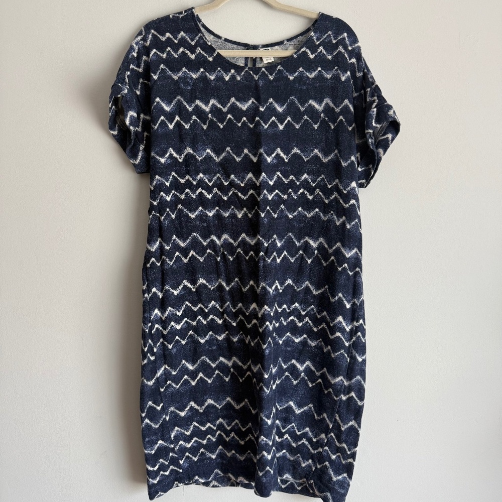 Old Navy Blue and White Knee Length Dress